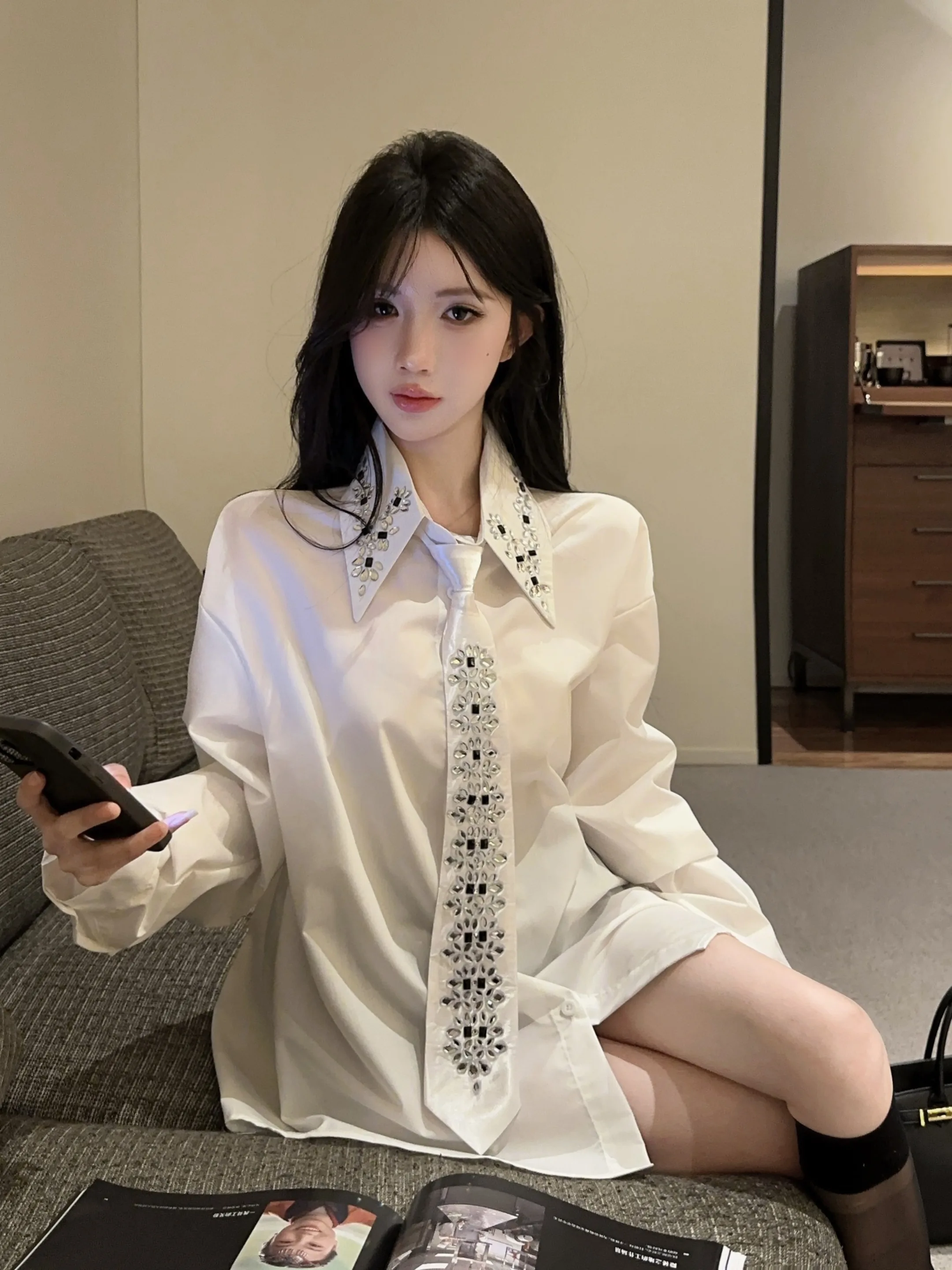 

Белая женская блузка с длинным рукавом и воротником из страз, свободного кроя, новинка весеннего сезона, модный топ Ciwalk