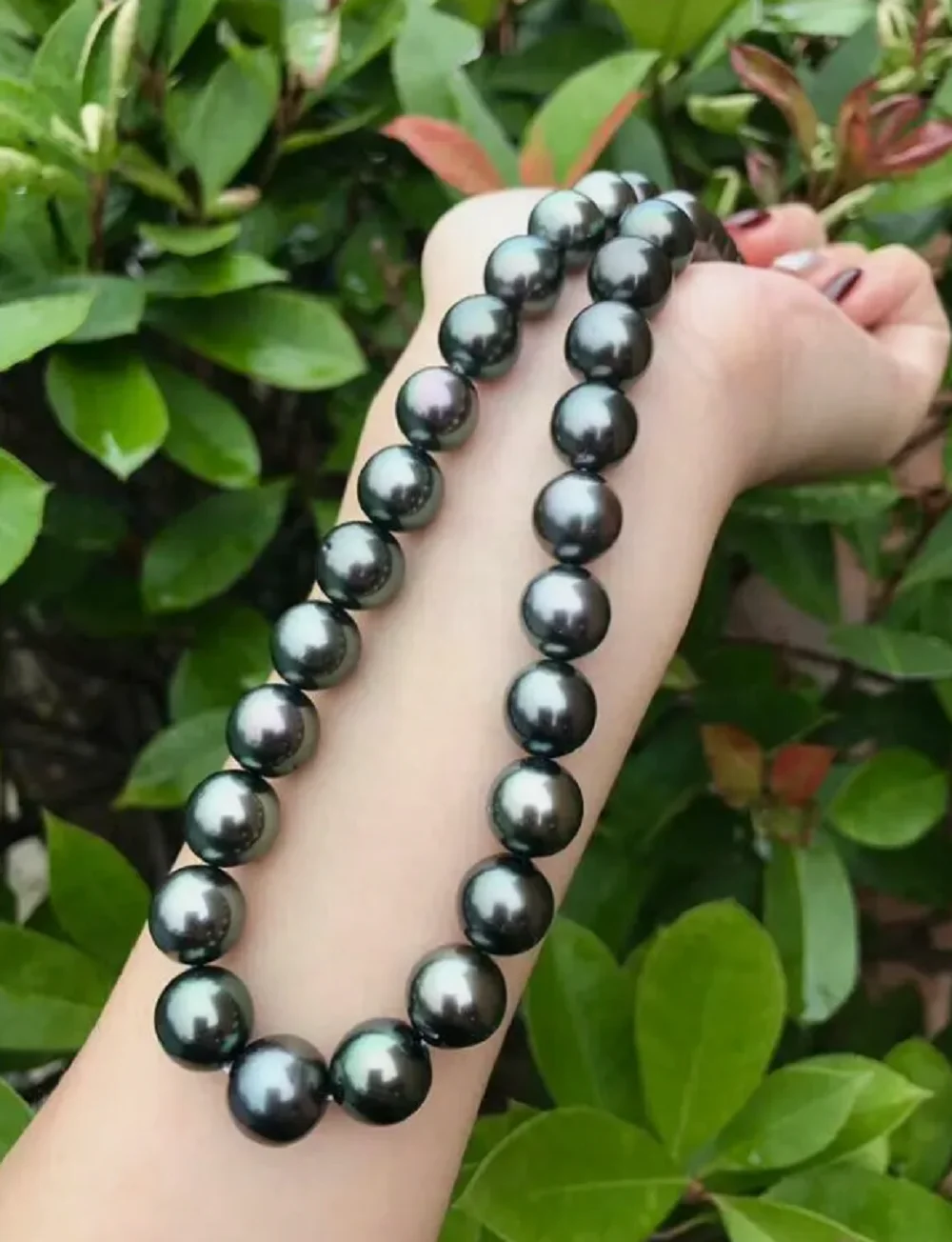 

18 inch AAAA Radiant 9-10mm Natural Tahitian Black Pearl Necklace with 14k Buckle Ring 20in 24in 26in 28in 30in