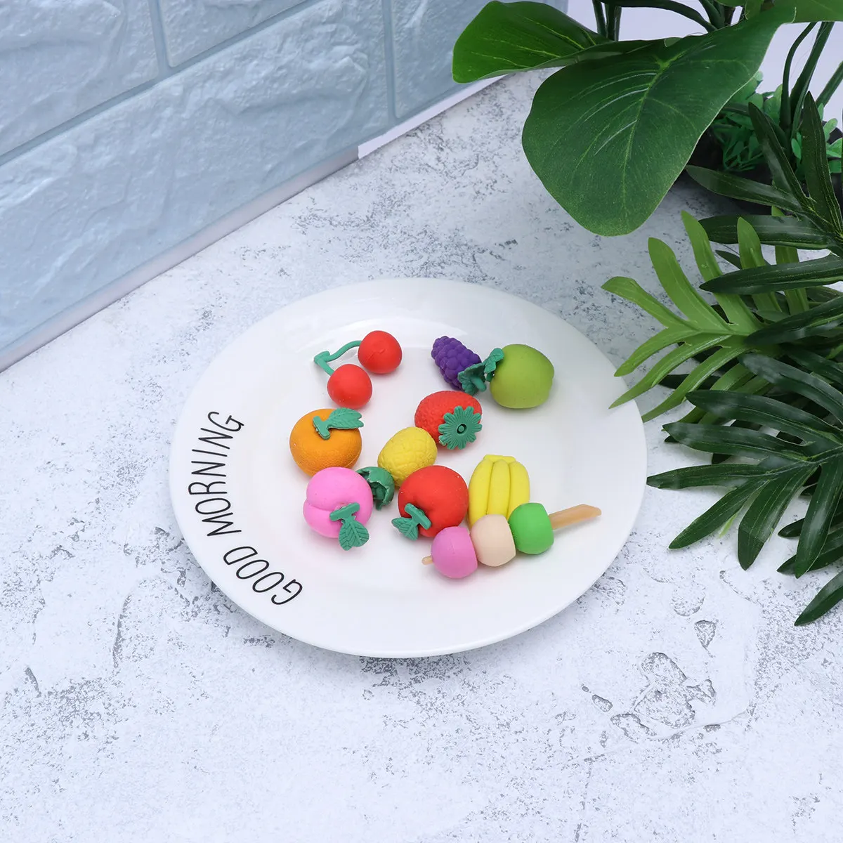 10Pcs Simulation Fruit Erasers Cute Cartoon Stationery School Classroom Rewards Students Novelty Pencil Erasers