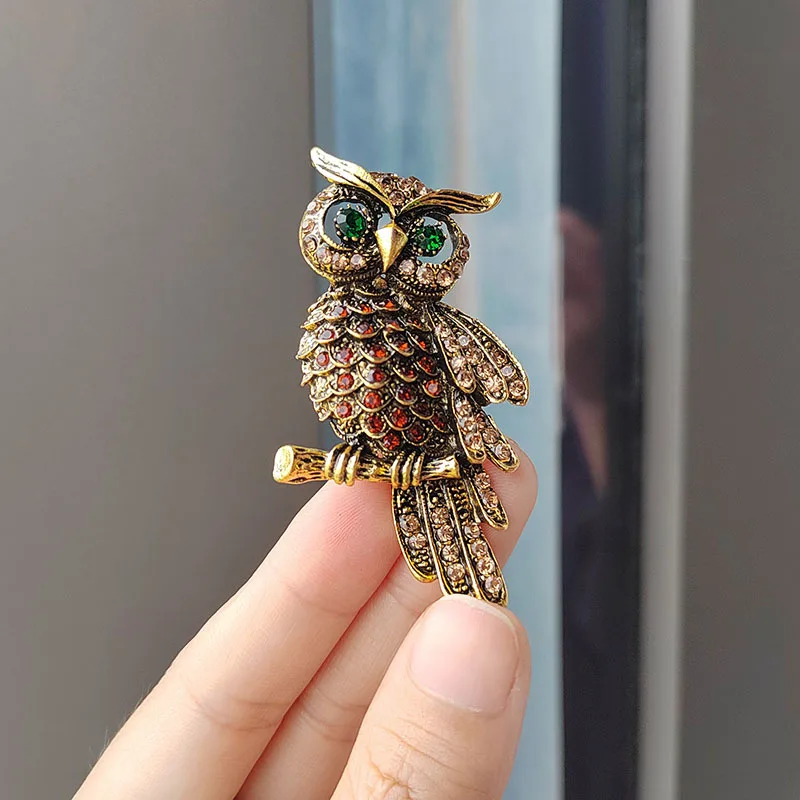 Ancient Bronze Owl Brooches Women Men Lucky Animal Jewelry Pin Clothing Accessories