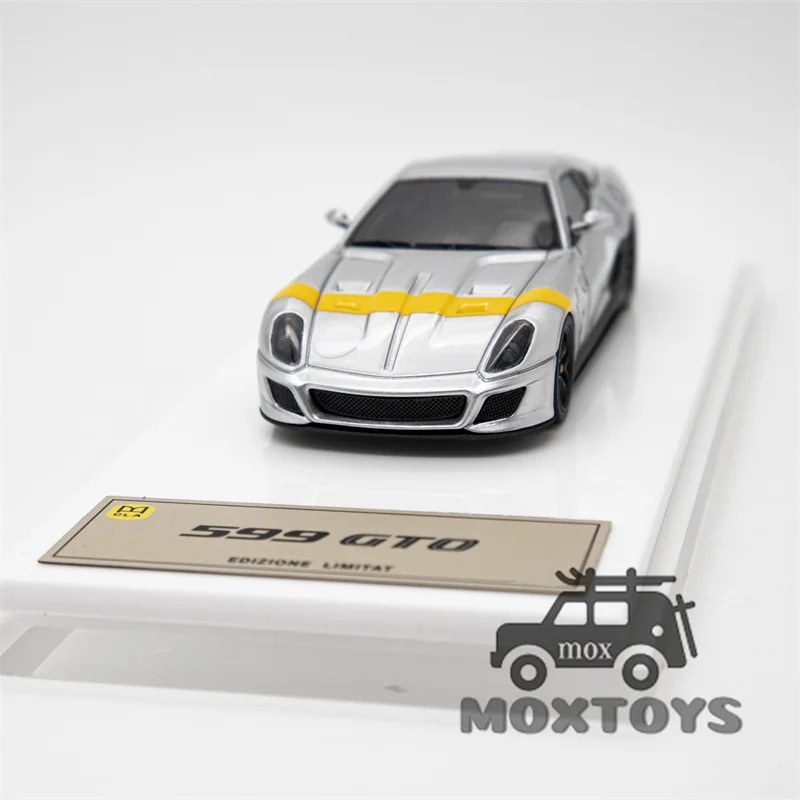 DMH 1:64 599 GTO limited299 Resin Model Car