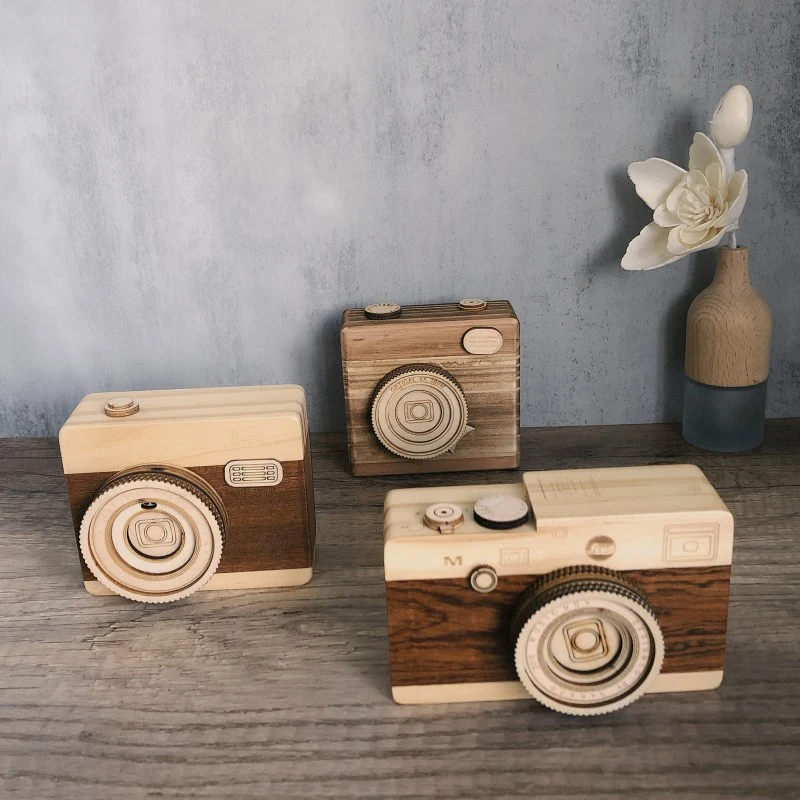 Wooden Retro Camera Pen Holder Handmade Wooden Ornaments Holiday Student Graduation Commemorative Gift