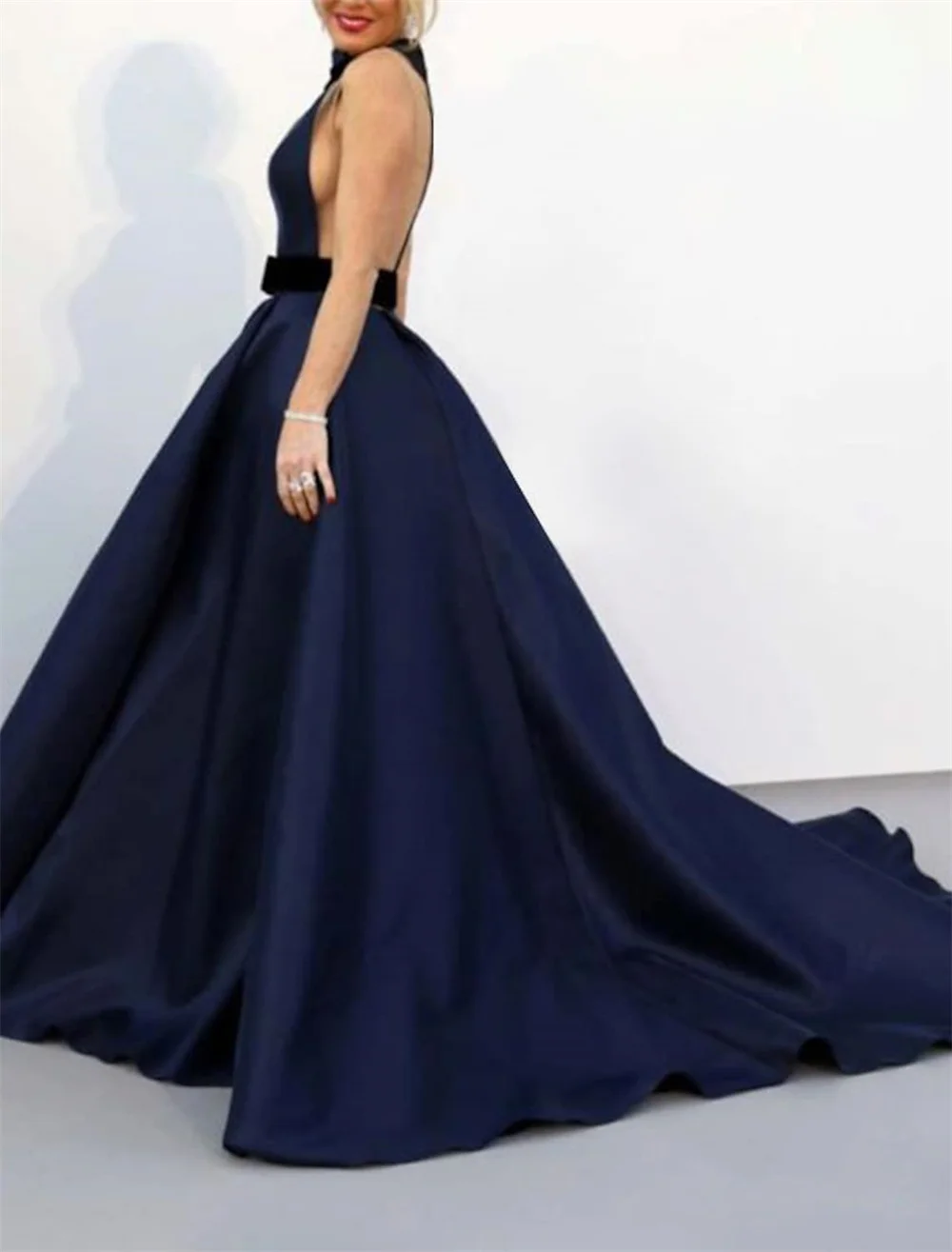 

A-Line Celebrity Dress Style Sexy Engagement Formal Evening Halter Neck Sleeveless Court Train Satin with Bow