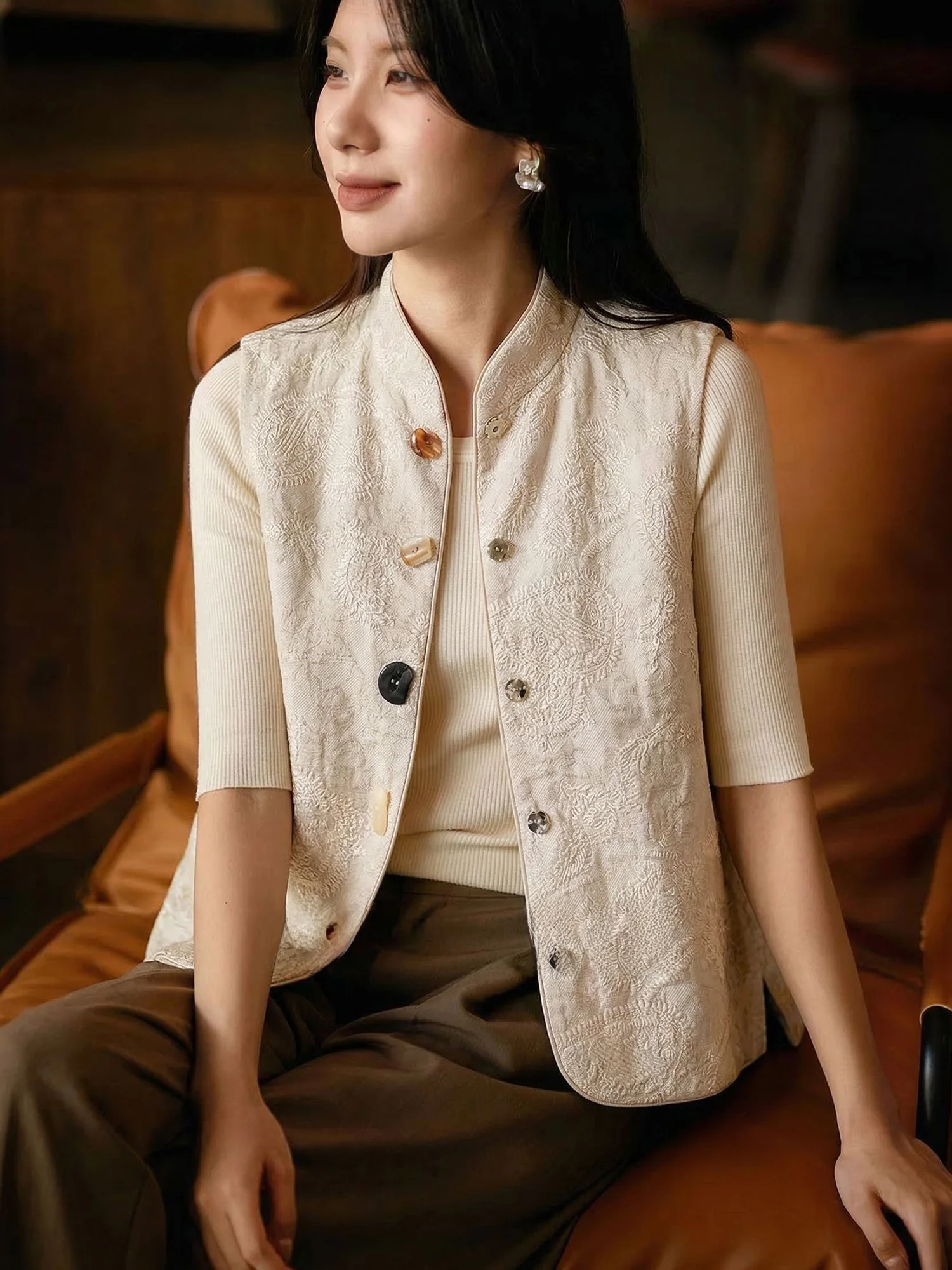 

Chivirin New Chinese Style Cotton Linen Embroidered Vest Women's Summer Fashion Casual High End Match All Top Women's Vest