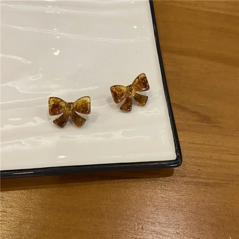 Vintage Resin Bowknot Earrings for women Korean Brown Retro Stud Earrings Wedding Party Fashion Jewelry Wholesale