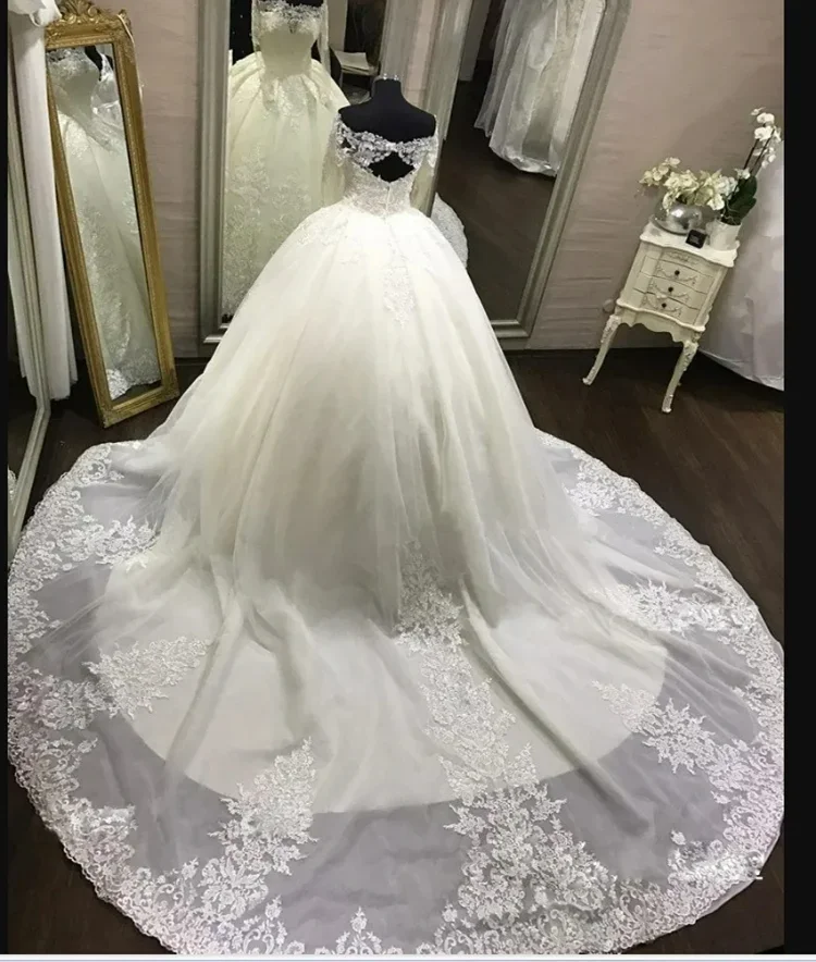 Onelife カスタマイズされたオフショルダーレースアップリケウェディングドレスオープンバック長袖ヴィンテージボールガウンふくらんのあるブライダルドレス