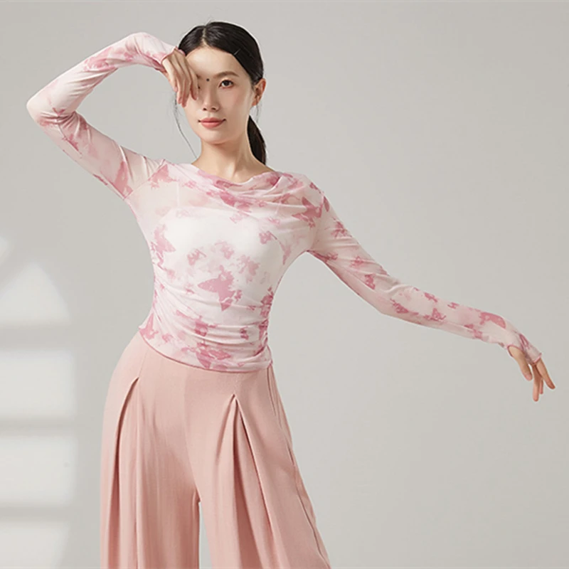 بدلة رقص نسائية علوية طويلة بأكمام إصبع الإبهام من الشاش الشبكي على شكل فراشة مطبوعة بطيات شفافة قميص ممارسة أزياء ملابس كاجوال