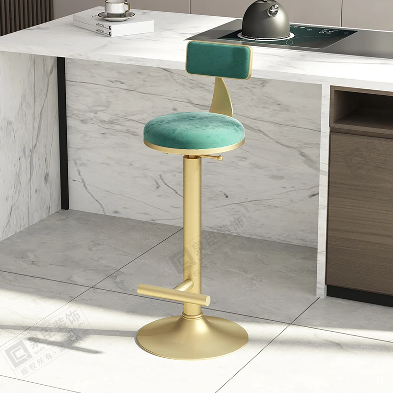 Рисунок 2 - Минималистичный роскошный барный стул