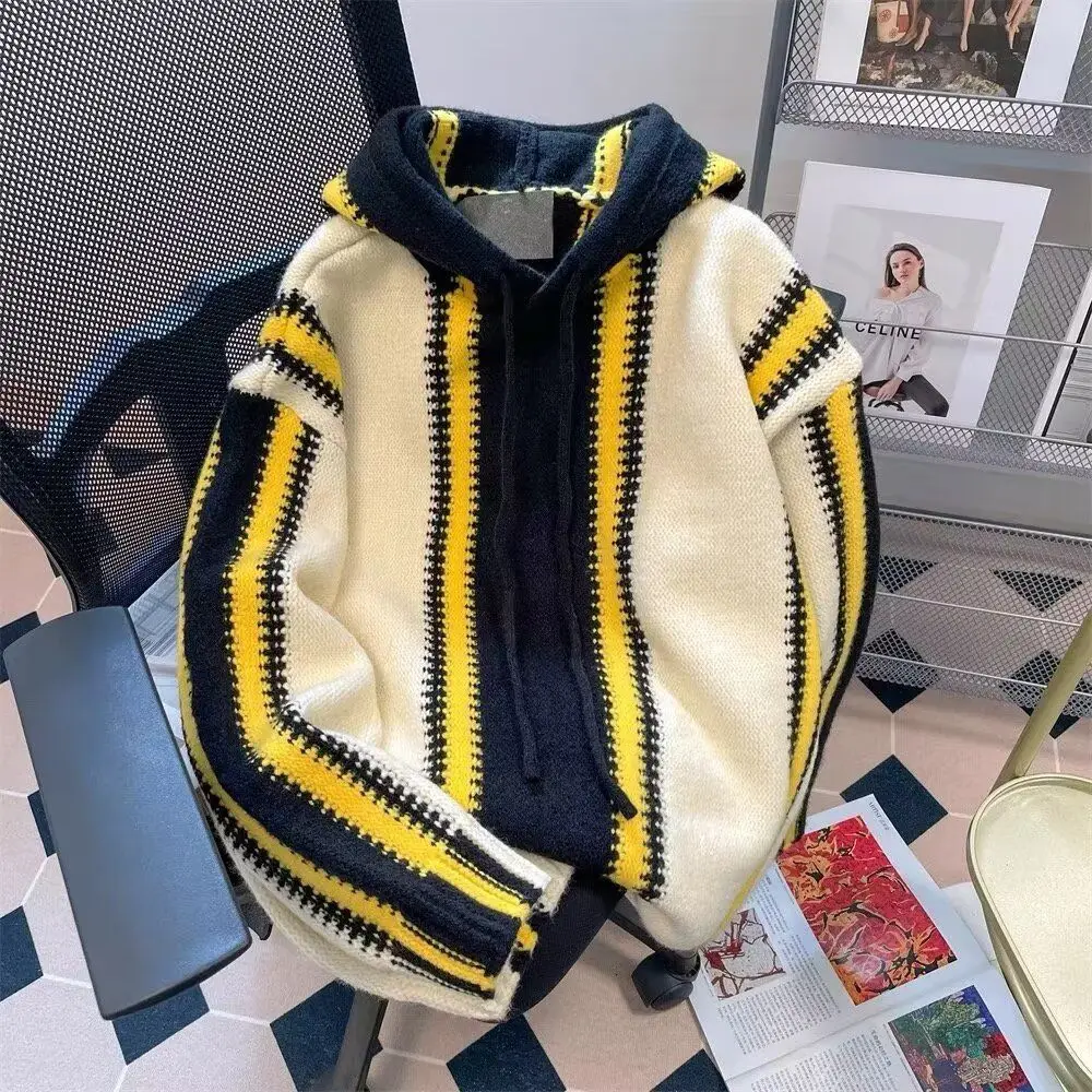 

Thiened Stripe Design Hoodie Knitted Sweater for Men And Women Couple's Autumn Winter Faion Outerwear Soft Polyester
