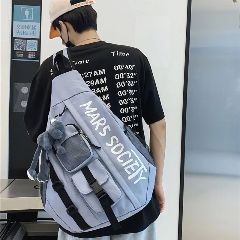 Large capacity single shoulder backpack Fashion men's crossbody bag made of nylon material Personalized trendy shopping