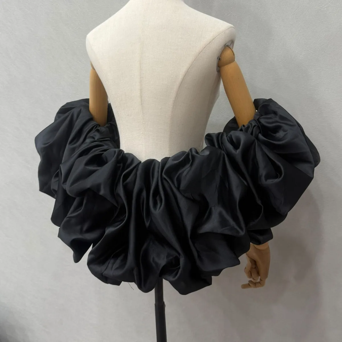 Thumbnail 2 - #33 Discounted Womens Formal Occasion Dress Worth Buying