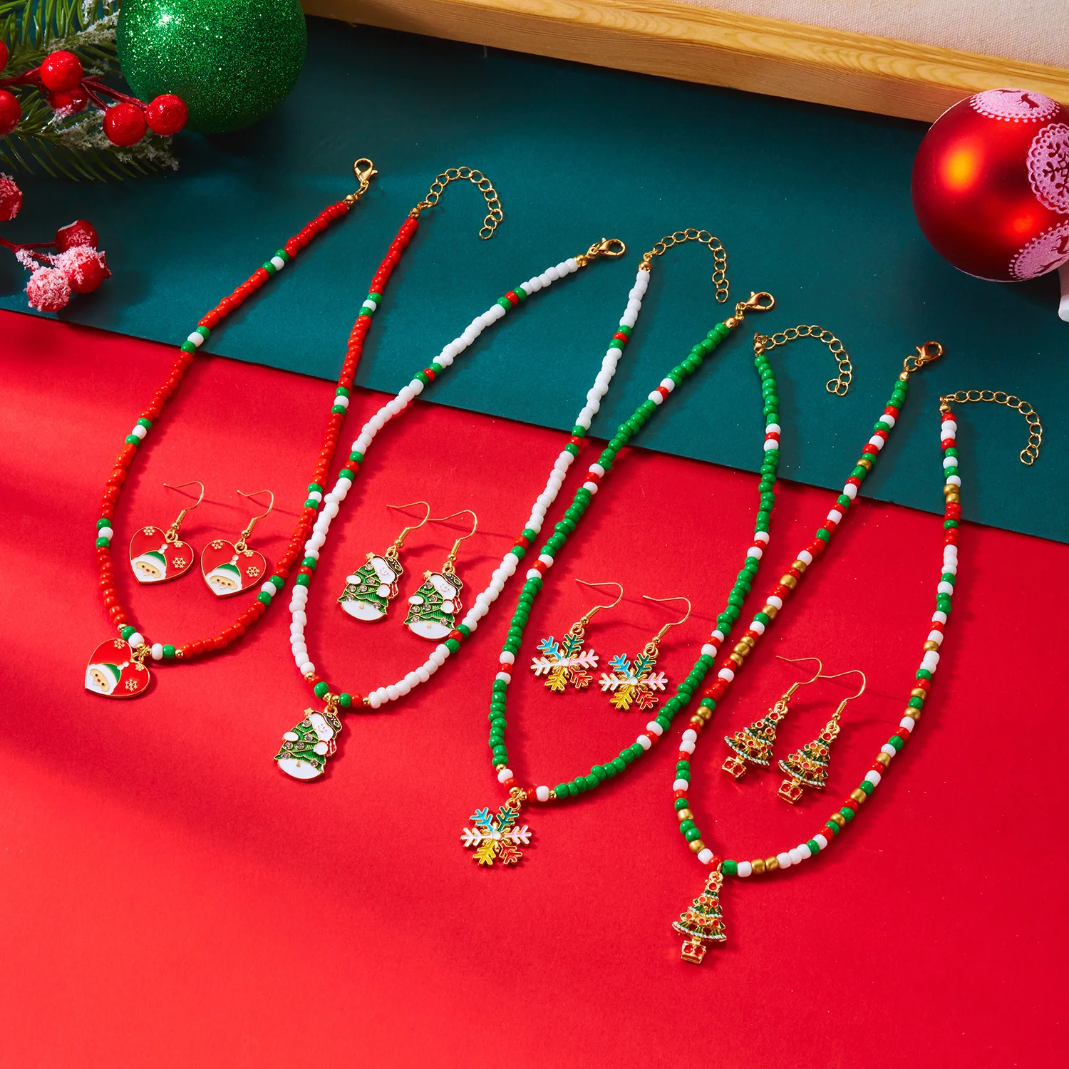 Merry Christmas Rice Beads Choker Jewelry Set for Women Xmas Tree Snowflake Snowman Heart Pendant Necklace Earrings Party Gifts