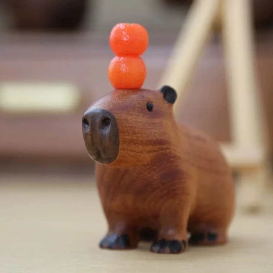 Cute Wooden Carving Capybara Guinea Pig Water Deer Adorable Stress Relief Figurine Birthday Gift Calming Desktop Decor Ornament