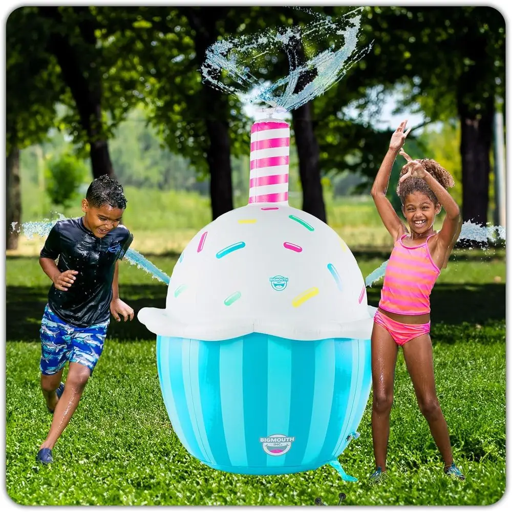 

Giant Iatable Cupcake Sprinkler, un Summer Birthday Backyard Water Game & Splash Toy or Kids, 6 eet Tall