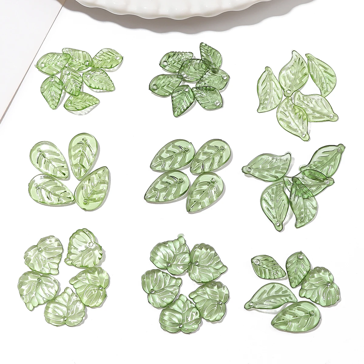 

50pcs Mini Leaf Acrylic Beads (Light & Dark Green) | Nature-Inspired DIY Jewelry Kits for Necklace/Bracelet/Earring