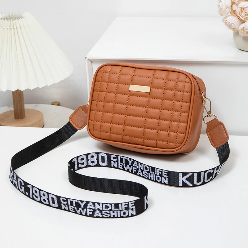 

High Quality Women's PU Rolling Strip Camera Bag Shoulder Bag Mobile Phone Bag Casual Crossbody Bags