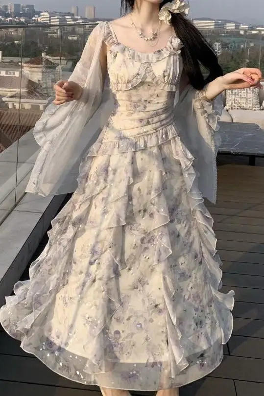 Nuevo vestido de estilo francés con dobladillo con volantes florales para mujer, vestido camisola fruncido ajustado de cintura alta, aspecto de Fairycore estético suave y elegante