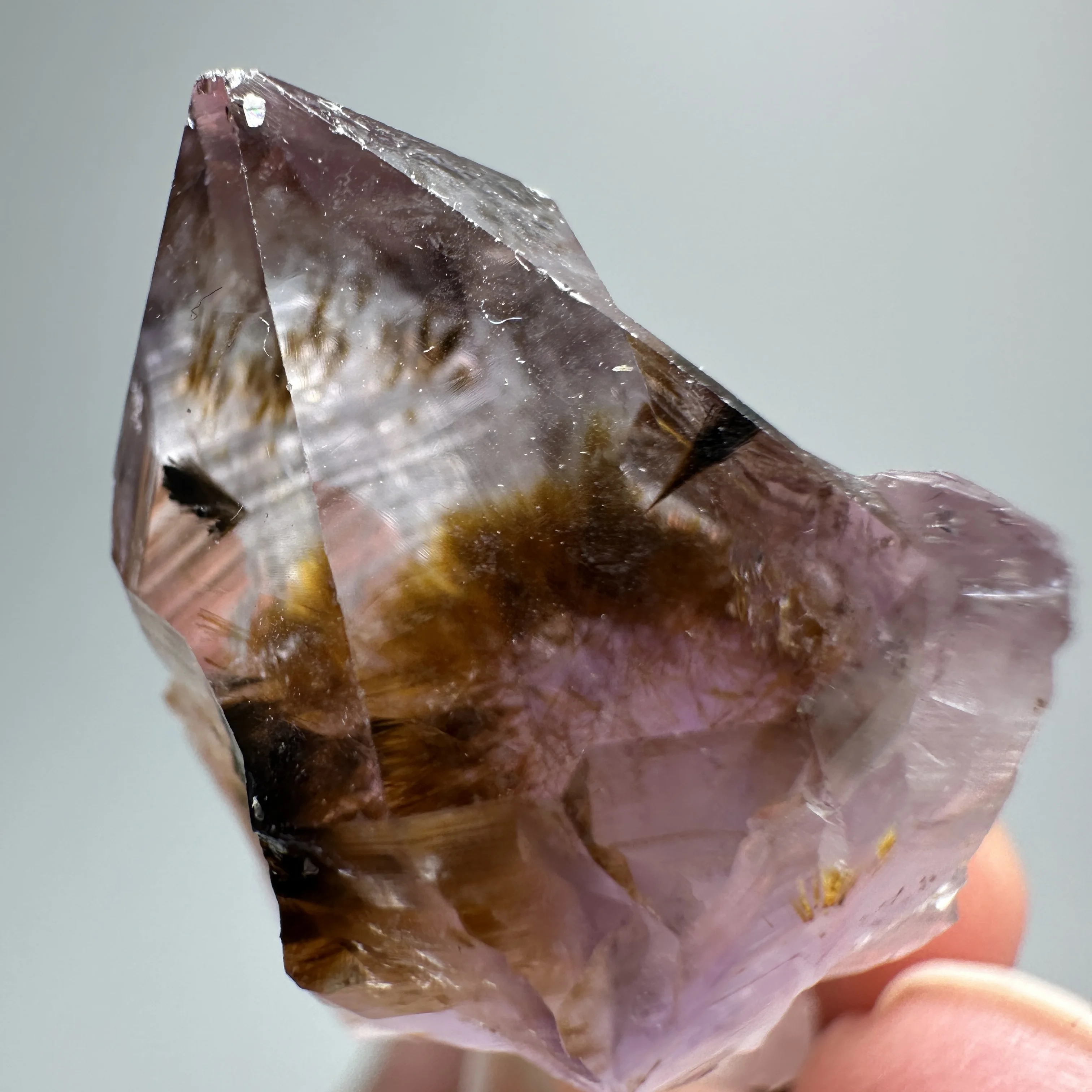Natural Gold Rutilated Quartz Hair Purple Crystal Amethyst Mineral Specimen healing Stone Home Decor