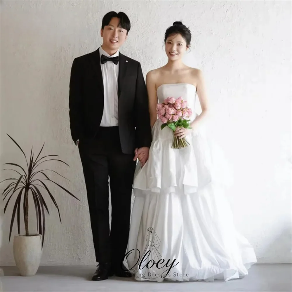 OLOEY Simple Strapless Korea Wedding Dress Photo Shoot Tiered A-Line Sleeveless Bridal Gown Customized Outdoor Wedding Dress