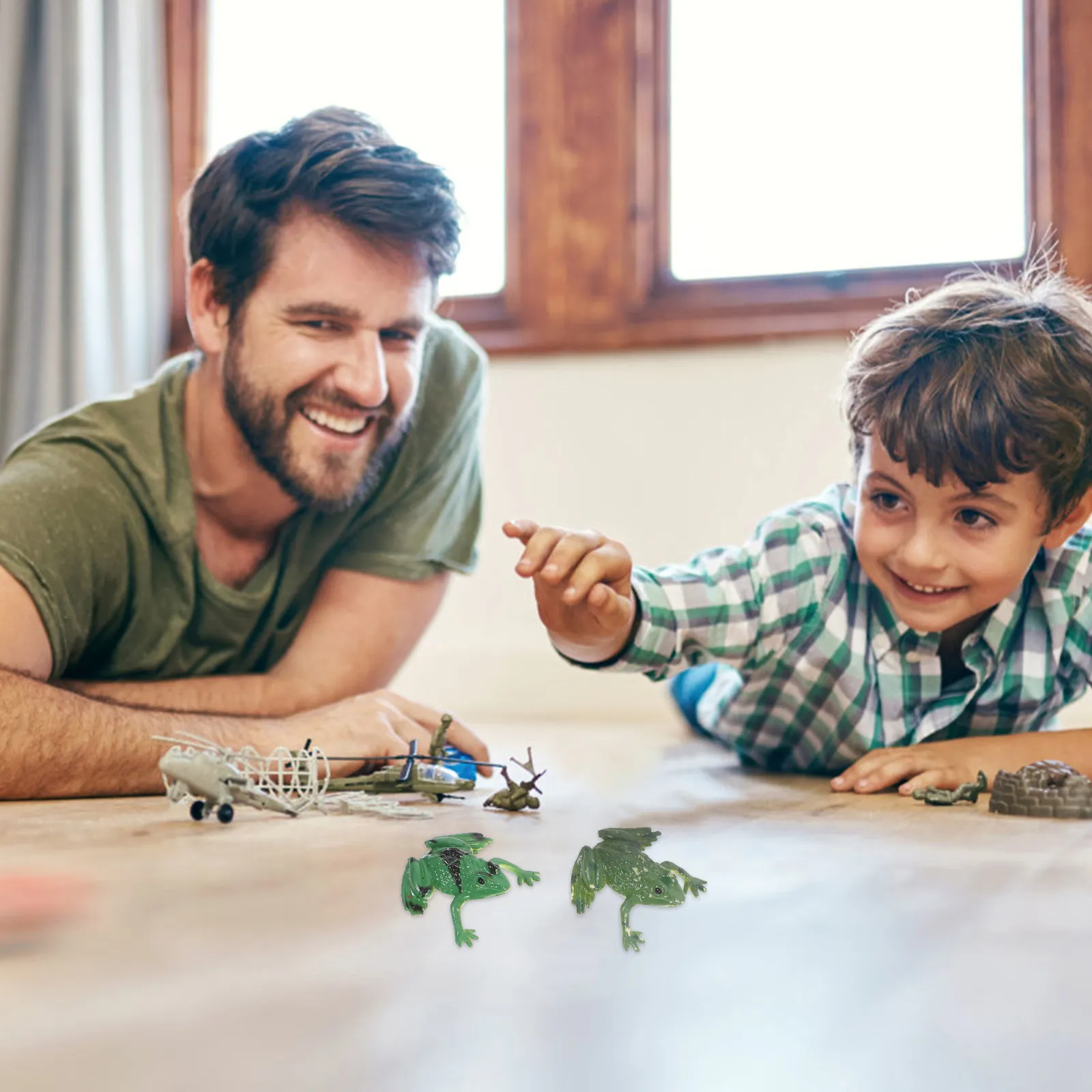 

12Pcs Simulation Plastic Frogs Small Frogs for Kids Party Favors Birthday Decorations Cognitive Learning Pretend Play