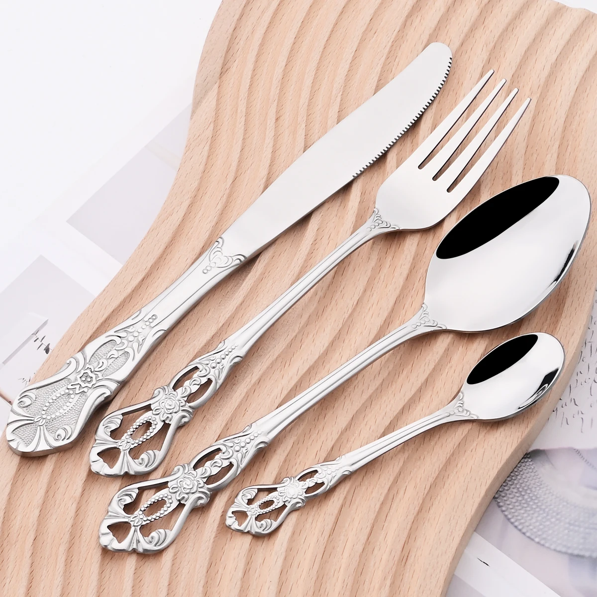 30Pcs Royal Silver Dinnerware Set Knives Dessert Fork Spoon Cutlery Set Stainless Steel Flatware Tableware Kitchen Silverware