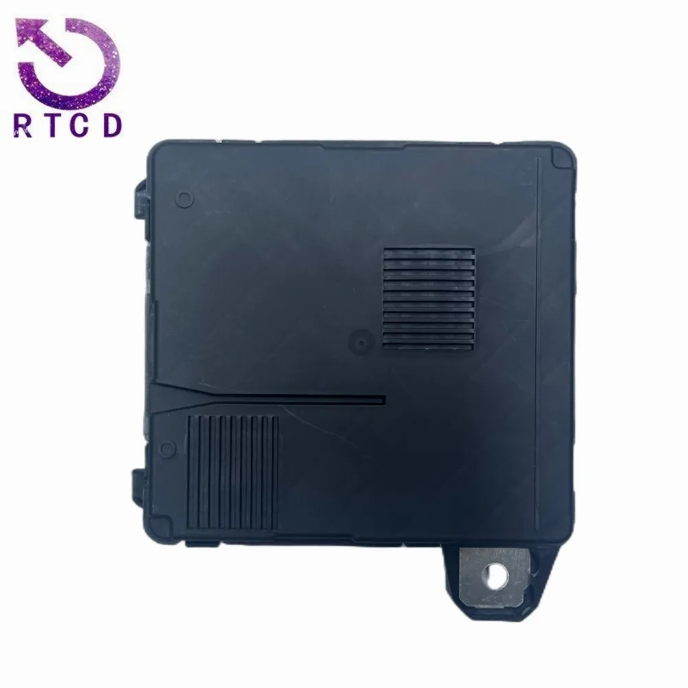 Automobile High-Quality Fuse Box 8200306033 8200306033B 8200306032C FOR RENAULT MEGANA Landscape