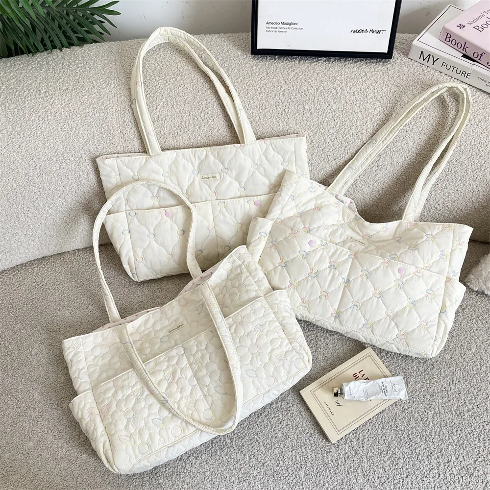 

Girl Quilted Floral Tote Bag Women New Korean Style Large Capacity Shoulder Handbag Daily Commuter Versatile Top Handle Purse