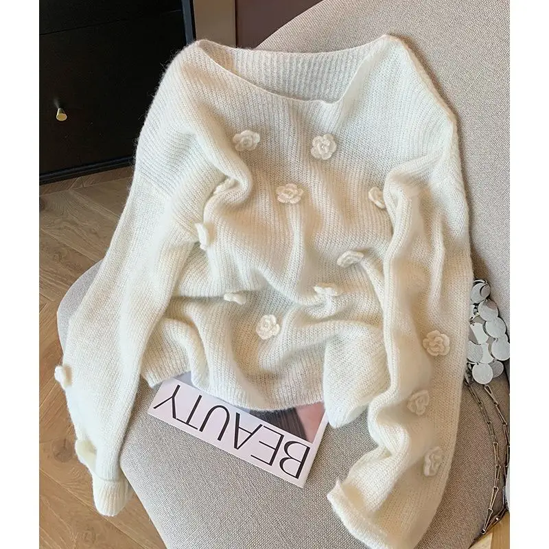 

White Three-dimensional Flower Pullover Sweater for Women 2025 Autumn New Comfortable Temperament Versatile Knitted Sweater