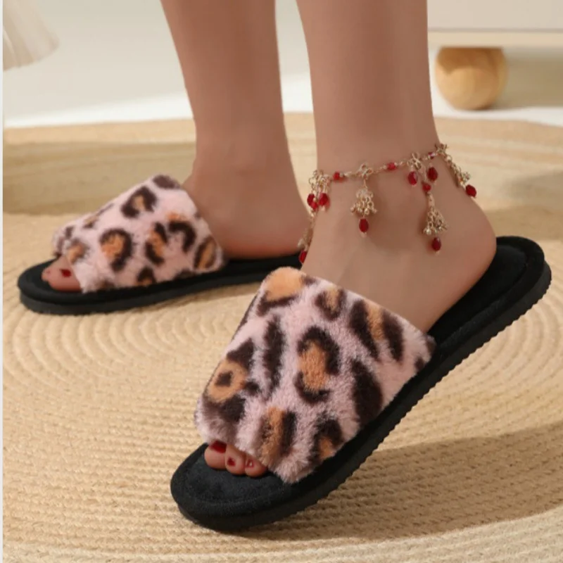 2025 Winter Warm Fluffy Furry Leopard Slippers Women Lightweight Flat Heels Fur Slides Couples Indoor Floor Comfortable Sandals