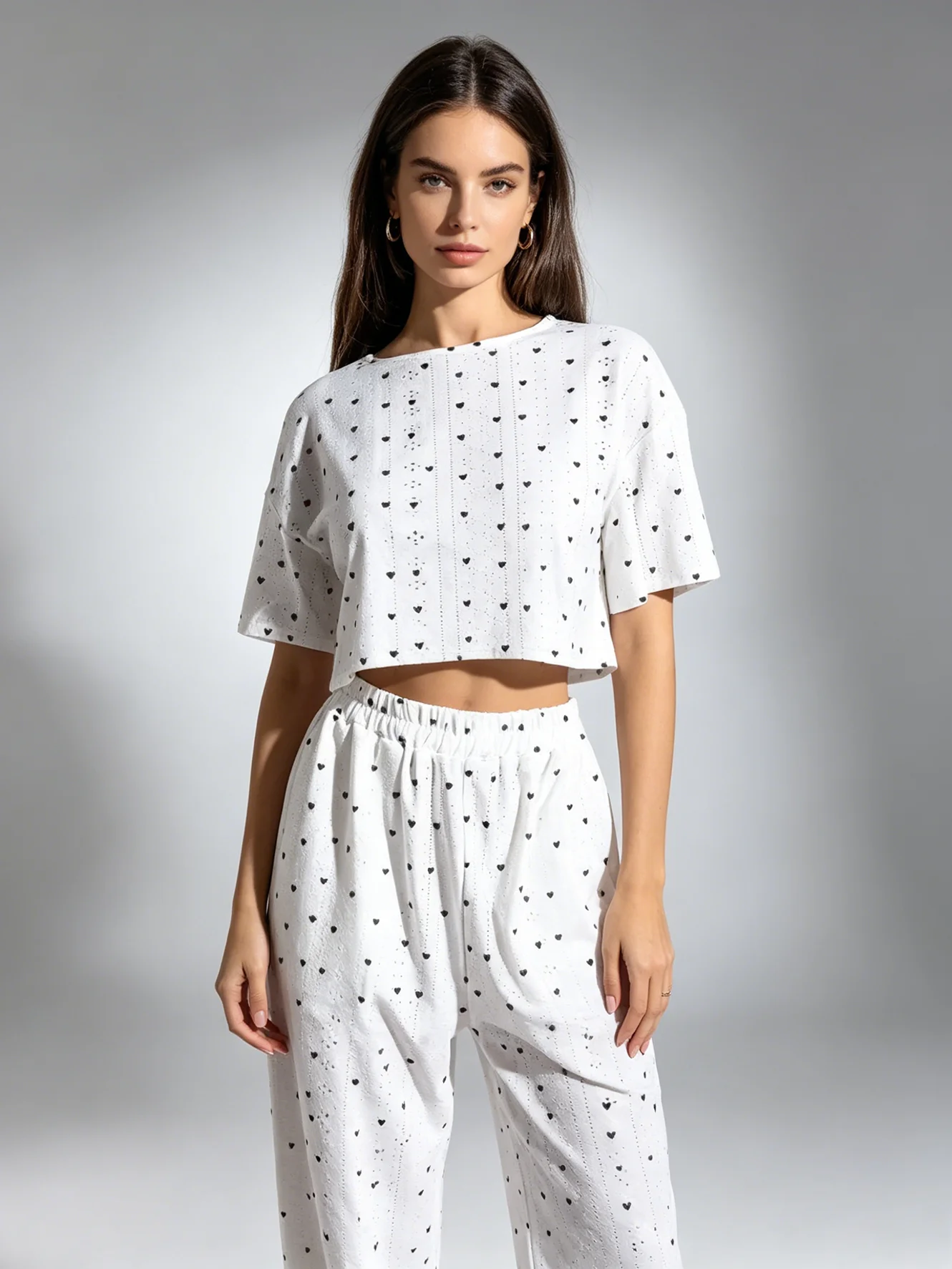 

2026 Spring New Women's Loungewear, Breathable Hollow-Out Design, Short-Sleeved Long Pants, Elastic Soft Fabric, Can Be Worn Outside, Ins Style, Casual