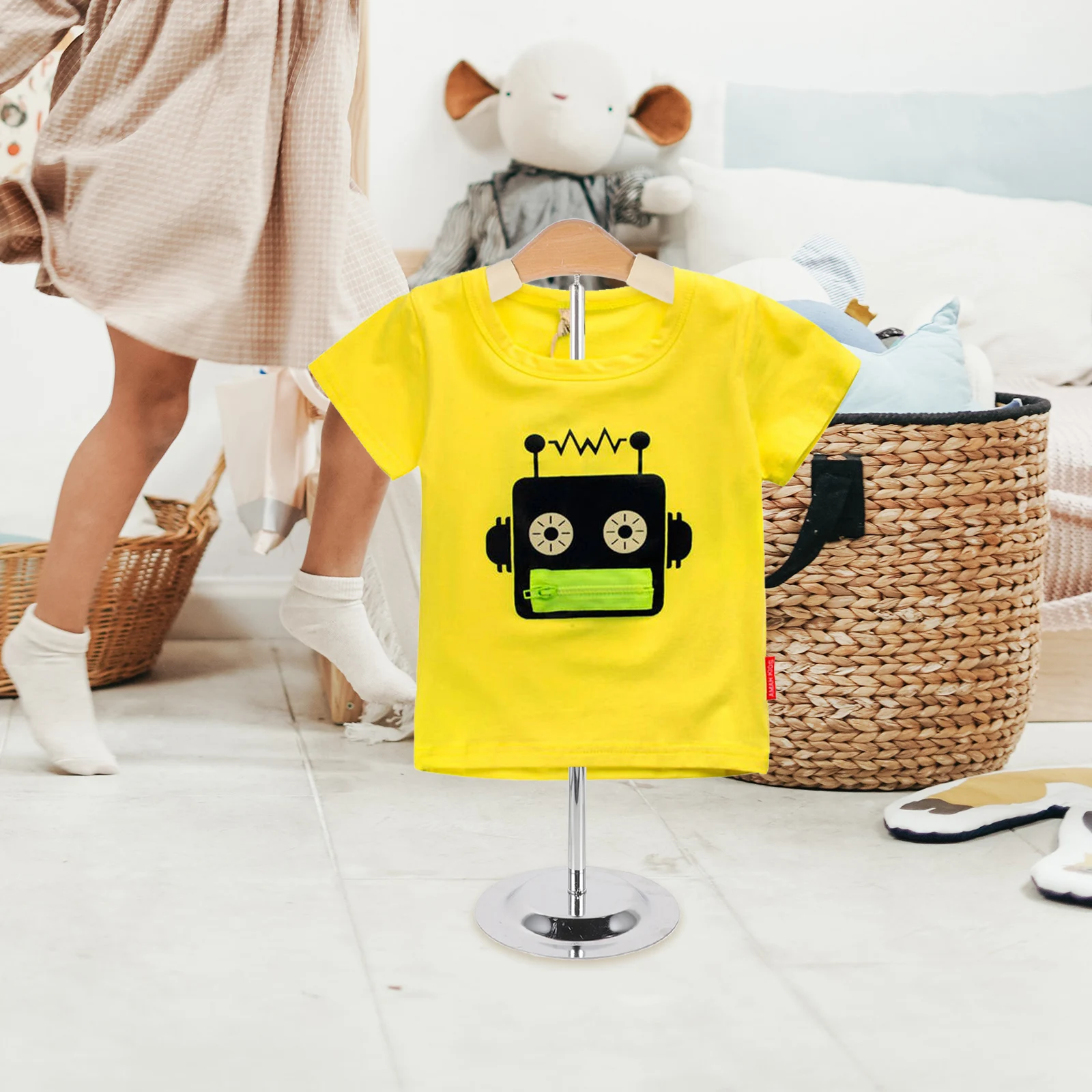 

T Shape Kids Clothing Display Stand Wood Metal Sturdy Durable Smooth No Burrs Clothes Rack For Home Streaming Events