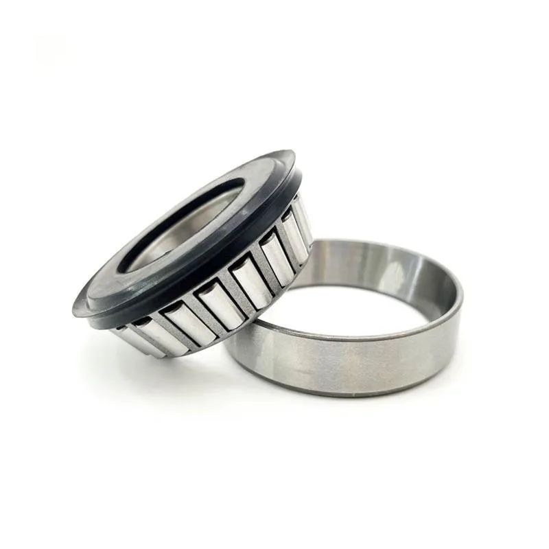 Conical Roller Bearing with Oil Seal Dust Cover Sealing Ring 30205 30206 32005 32004 768906