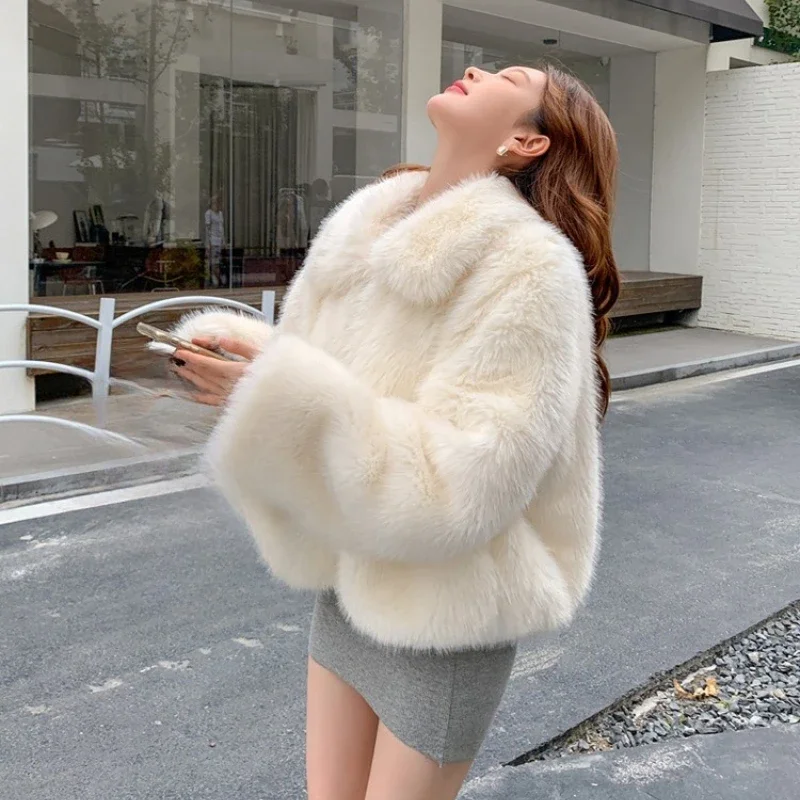 الخريف والشتاء النسخة الكورية البيج الثعلب الشعر توكا تقليد الفراء شعبية موضة رقيق معطف المرأة رقيق الملابس
