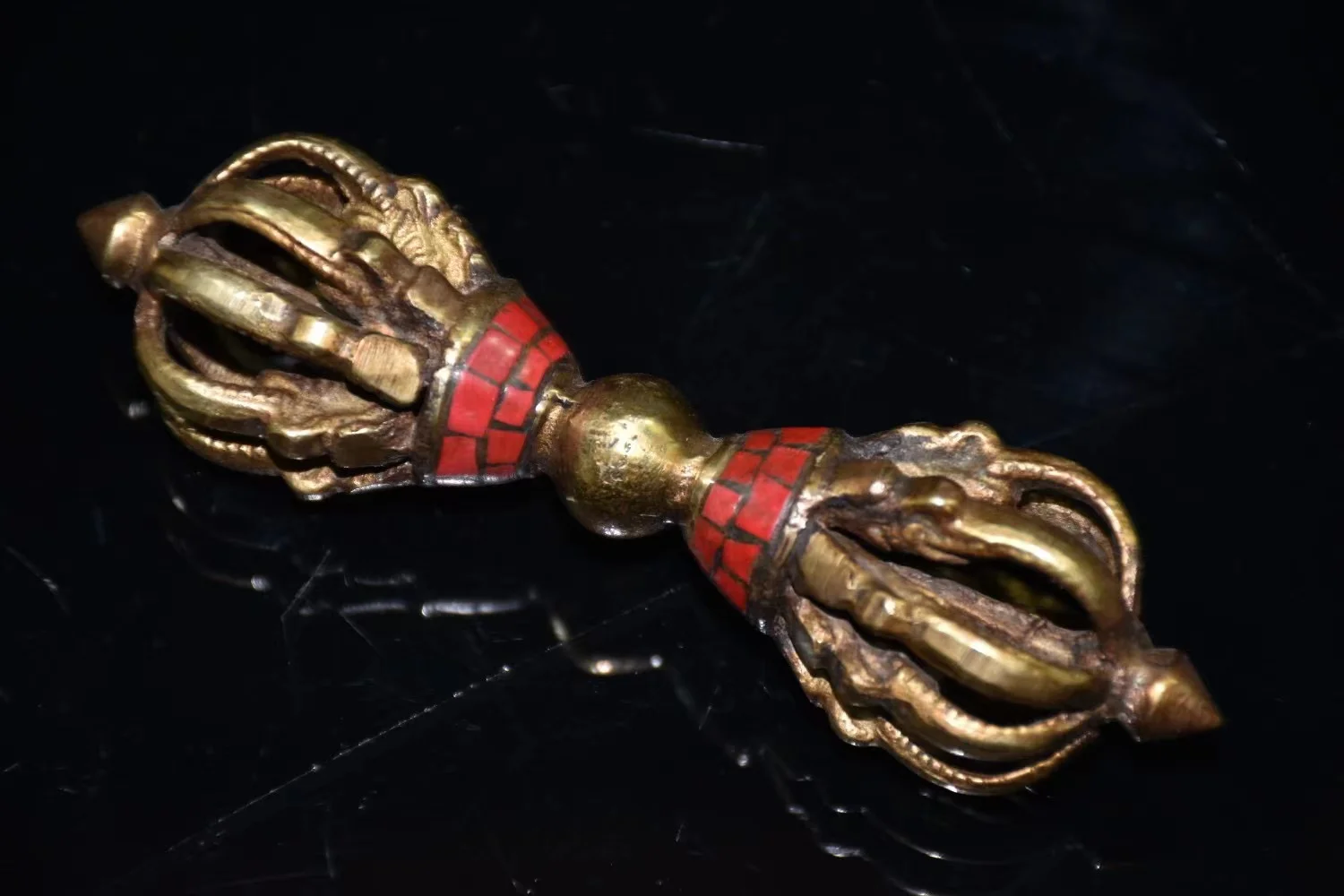 

Rare ancient craft Beautiful old Tibetan copper&gem Buddhist artifacts, precious stone, free shipping