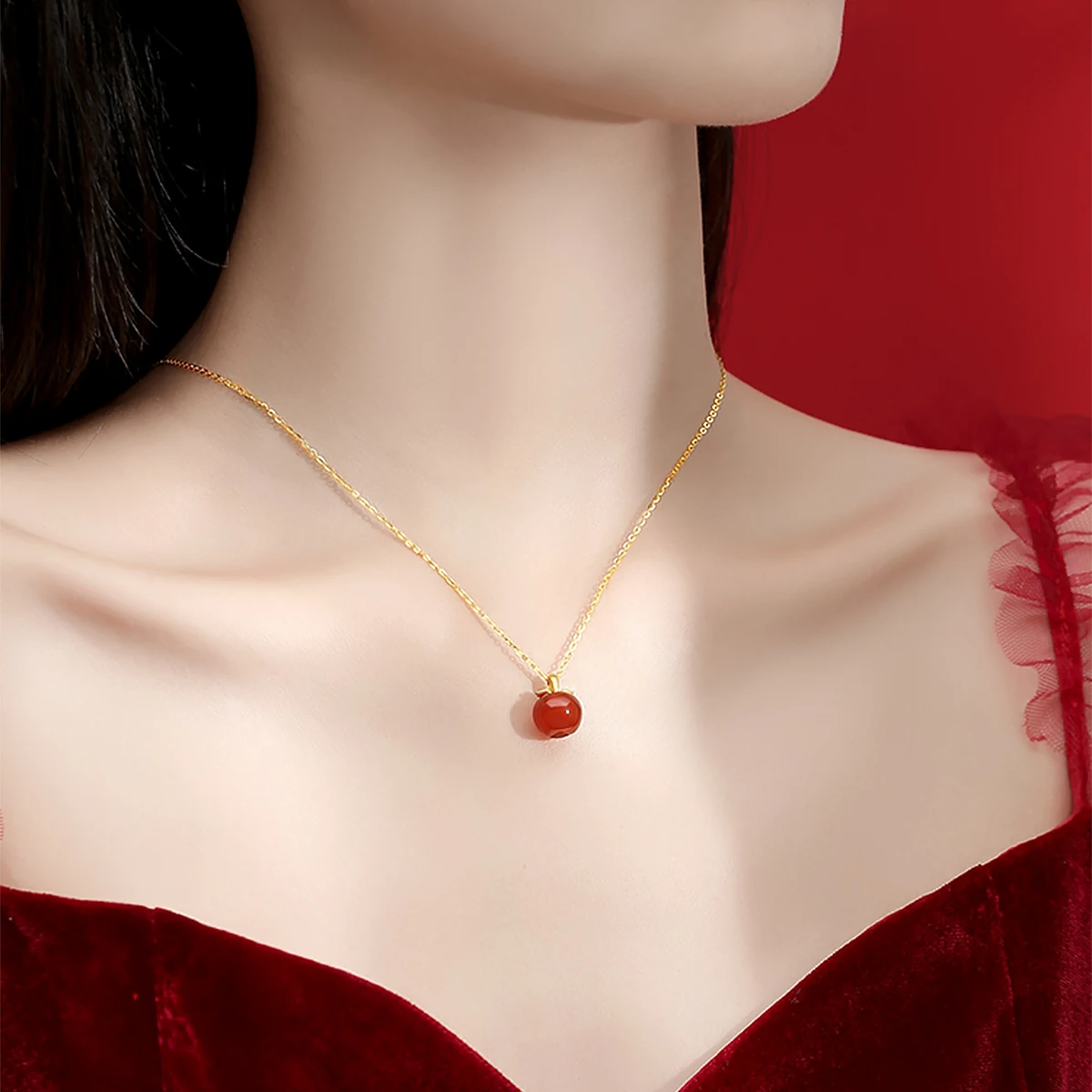 18K Gold Necklace Pendant Natural Red Agate Red Apple Fine Jewelry Minimalist Style Collarbone Necklaces Woman Birthday Gift