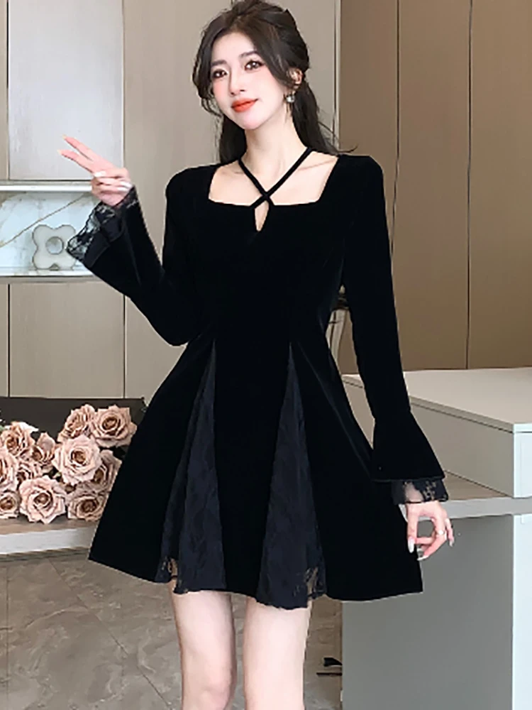 Autumn Winter Black Velvet Square Collar Sexy Dress Women Luxury Elegant Patchwork Lace Long Dress 2024 Korean Festival Dresses