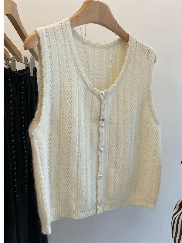 Elegant Women's Fashion 2026 Summer High-End Floral Patterned Heart Buckle Vest Versatile Stylish Trendy Outerwear