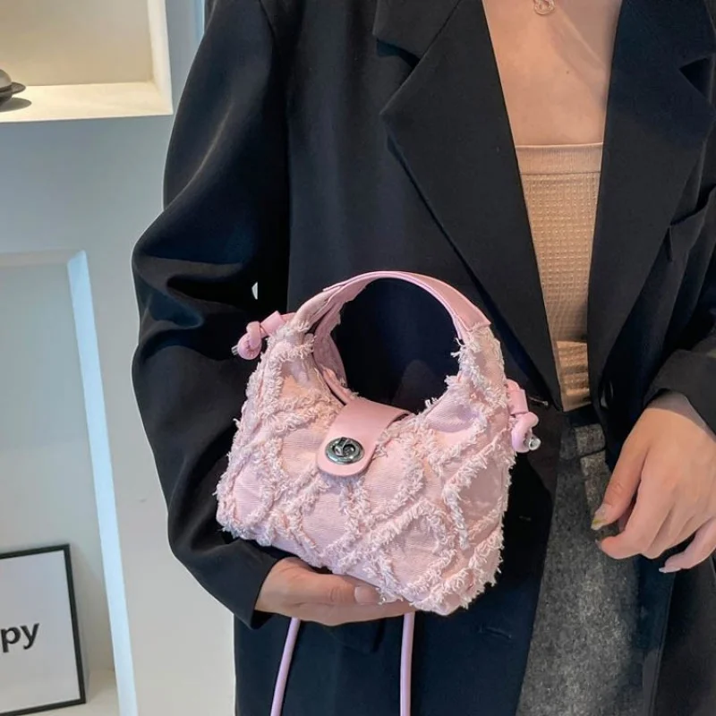 高級ブランドの女性のレザークロスボディバッグエレガントなショルダーメッセンジャーハンドバッグ女性のためのクラシックデザイナートートバッグ