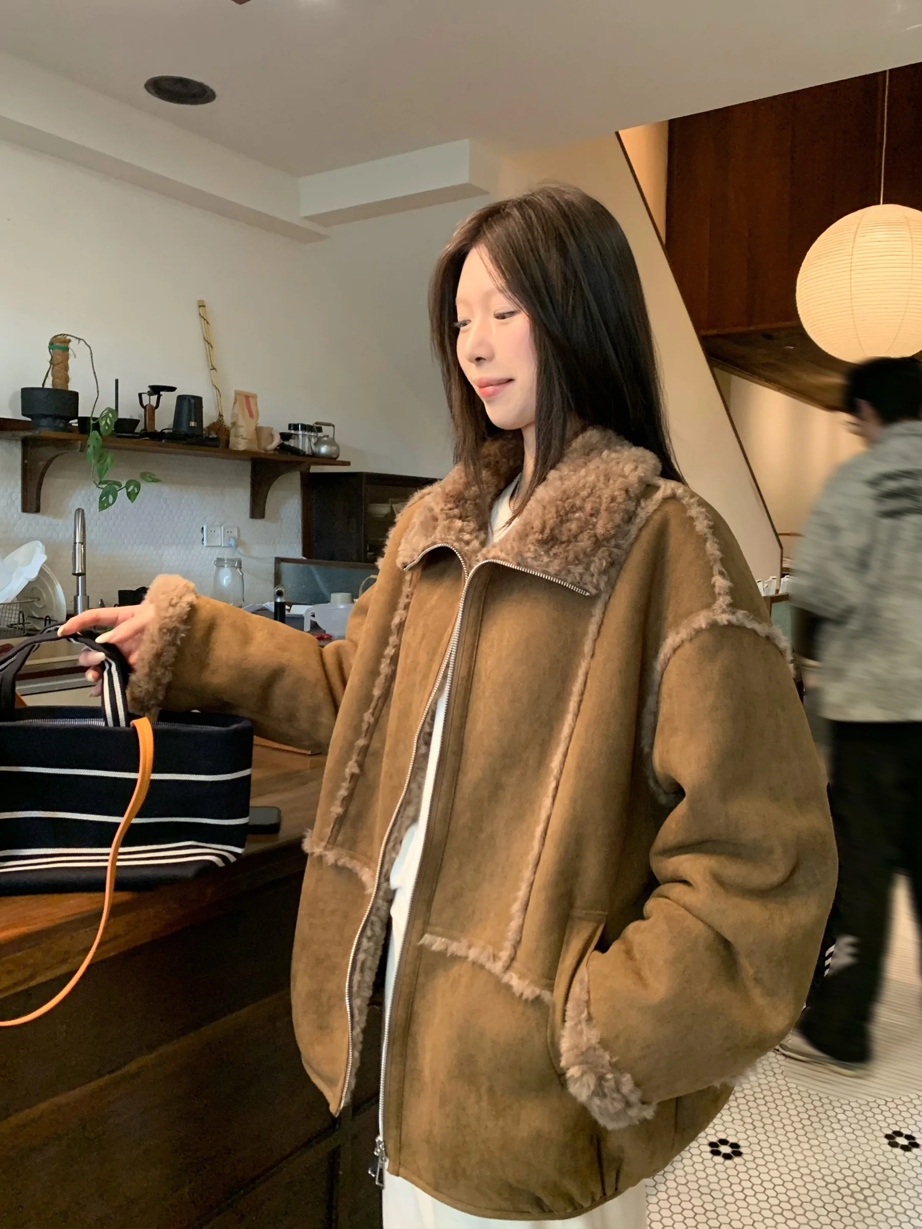 

HVIVI Women's Suede Jaet Lamb Fur Lined Thi Warm Zipper Coat Retro American Sle Commute Wind for Ladies Winter Coat