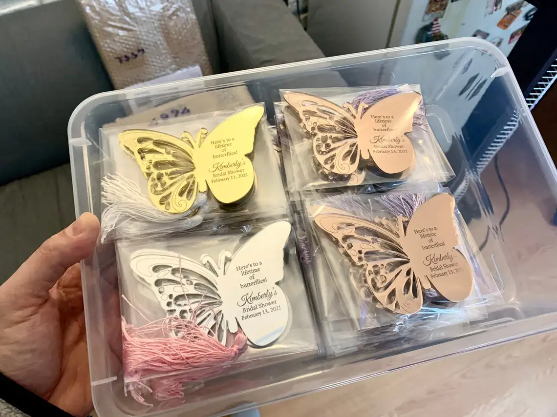 Butterfly Mirror ,Wedding Party Favors, 10 pcs, Sweet 16 Gift,Personalized Mirror Magnet, Baby Shower Favors, Mis 15, Ac