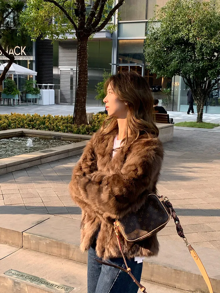 BFFUR Winter Hot Fashion Women's Fluffy Real Fox Fur Jacket Girls Temperament V Collar Fur Coat Women Thick Warm Outerwear
