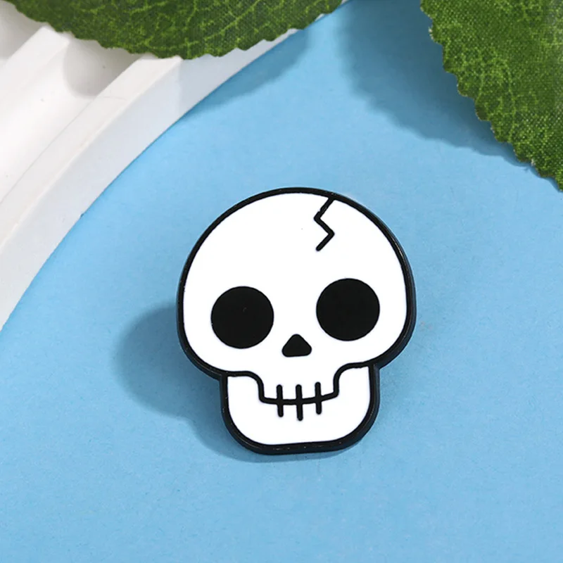 

New Design Creative Skull Brooch Metal Badge Pin Decoration for DIY Clothes Bags Shoes Hat Scarf T-shirt Jeans