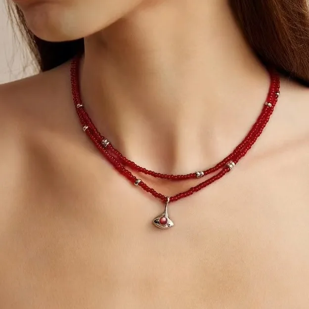 Red Double layered Wish Necklace Light Luxury Small Broken Bead Neckchain