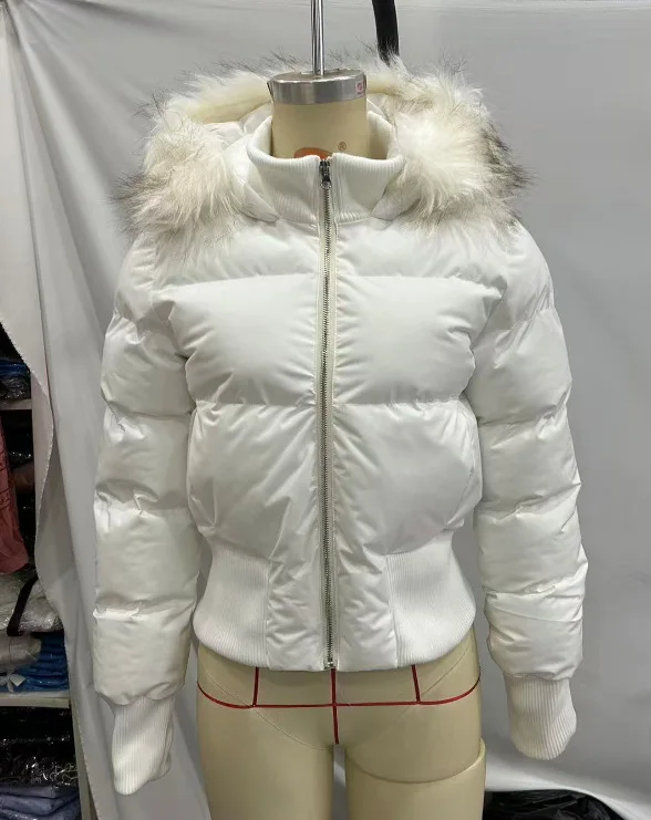 2025年冬 レディース 人気 快適で暖かい通勤用ショート丈フード付きジッパー付きコットンジャケット