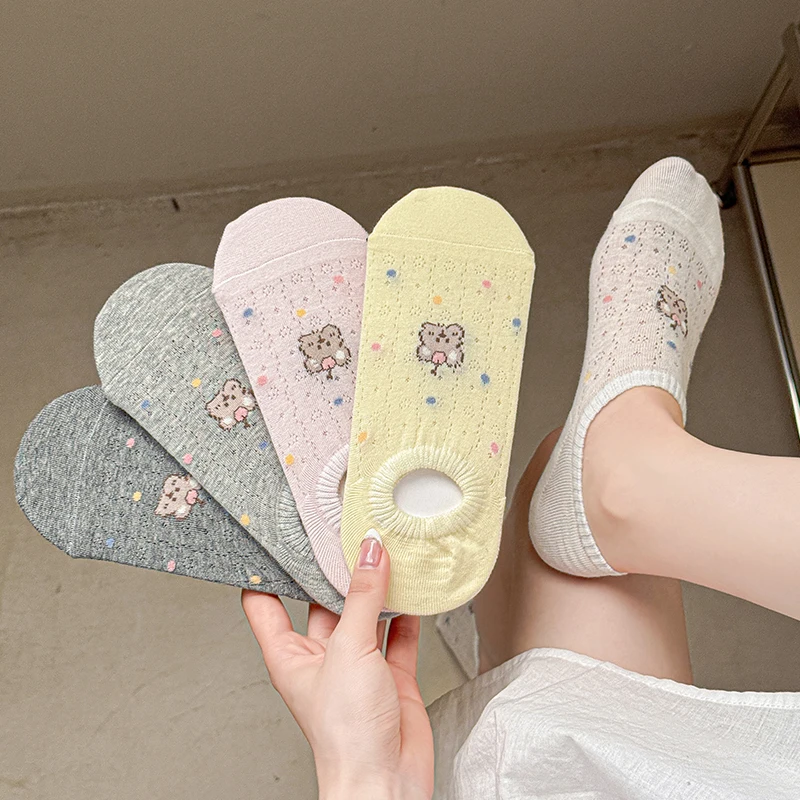 

5 Pairs Women's Thin Summer Ankle Socks Breathable Non-Slip Cute Bear Design Ins Fashion Short Socks for Comfortable Wear