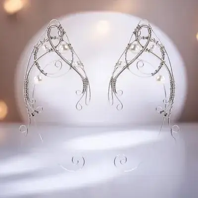 2 piezas de elegantes pendientes con forma de oreja de elfo, fáciles de poner y quitar, con un diseño moderno, ligeros y que se sujetan con seguridad. Accesorio ideal para fiestas, bailes, eventos temáticos de cosplay y como regalo.