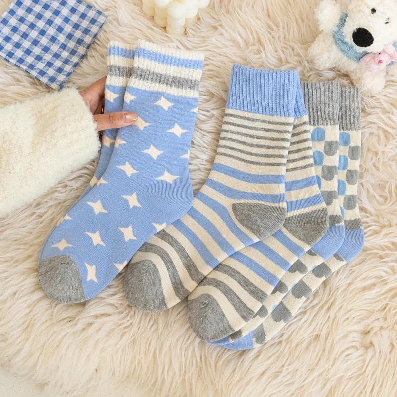 3 pairs of random color women's winter velvet thickened medium tube socks love warm sleep confinement terry socks