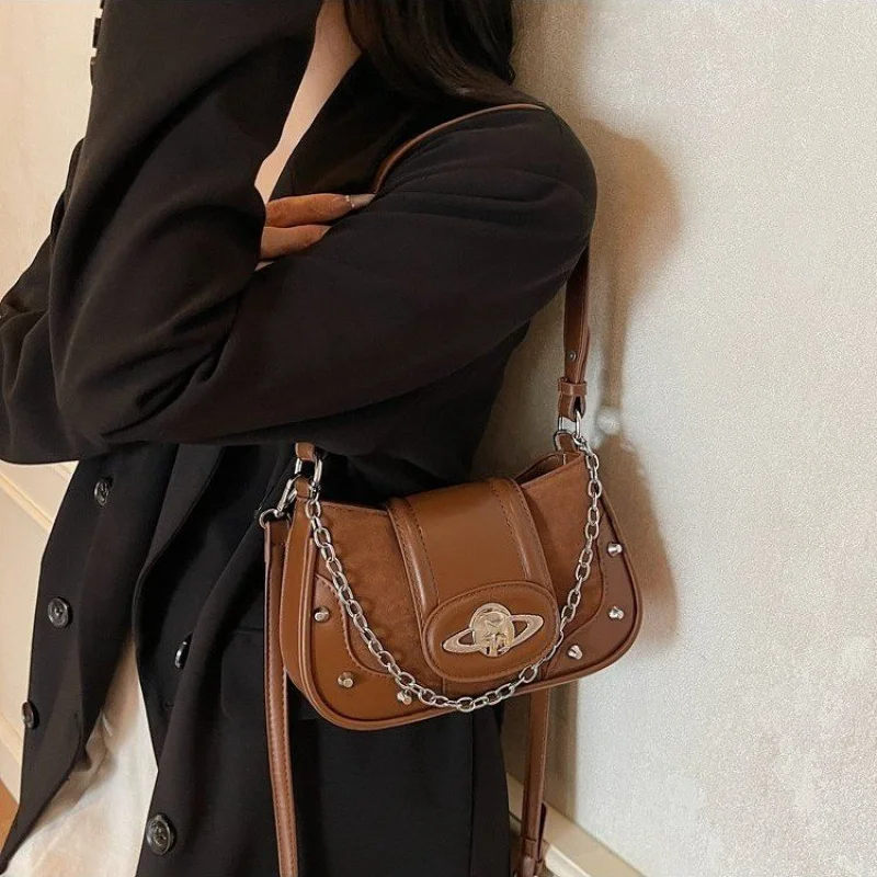 

Высококачественная женская сумка-мессенджер из тонкой кожи с повседневным винтажным дизайном и известным элегантным стилем ​