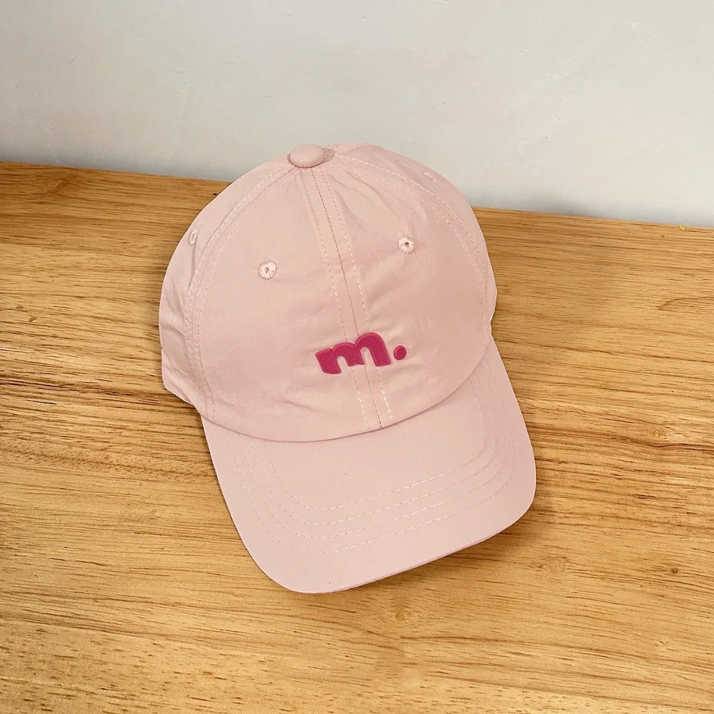 

Letter M Children Baseball Hat Candy Color Breathable Quick Drying Sun Hat Sunscreen Embroiderey Teenagers Peaked Cap Travel