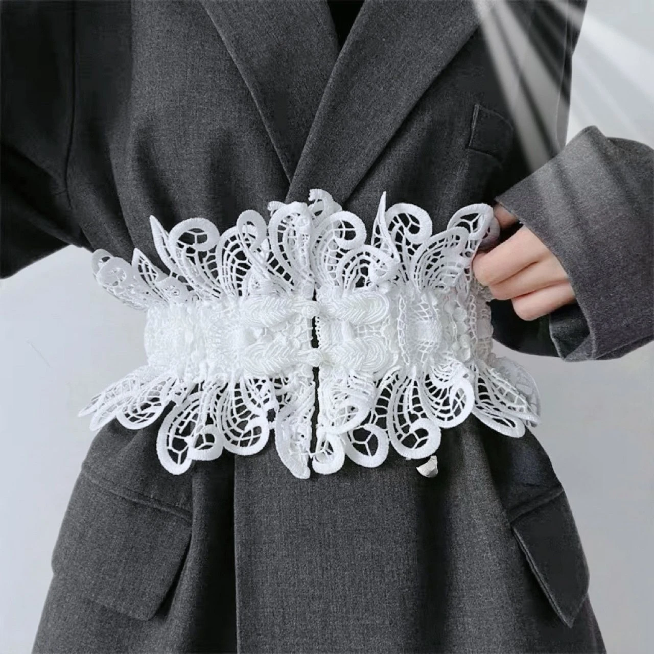 cinto-de-cintura-elastico-com-renda-estilo-vintage-para-mulheres-com-botoes-decorativos-em-forma-de-sapo-elegante-para-modelar-a-cintura-acessorio-de-moda-para-vestidos-e-blusas